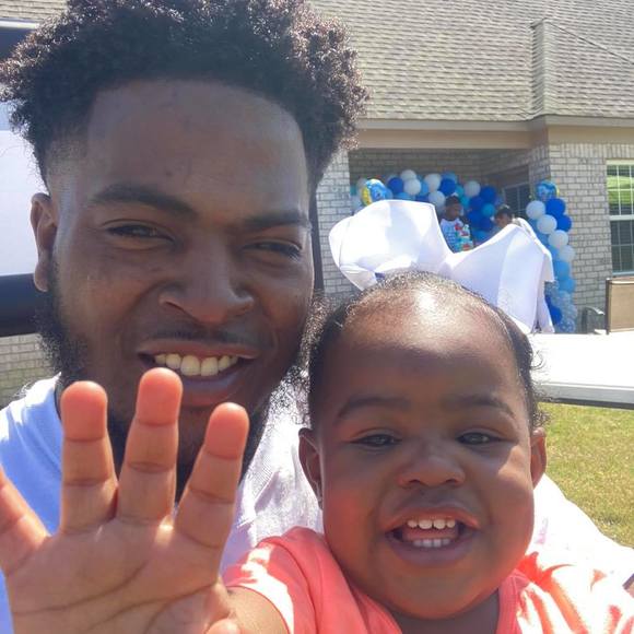 Meet your Posher, Kenneth - Picture 1 of 1